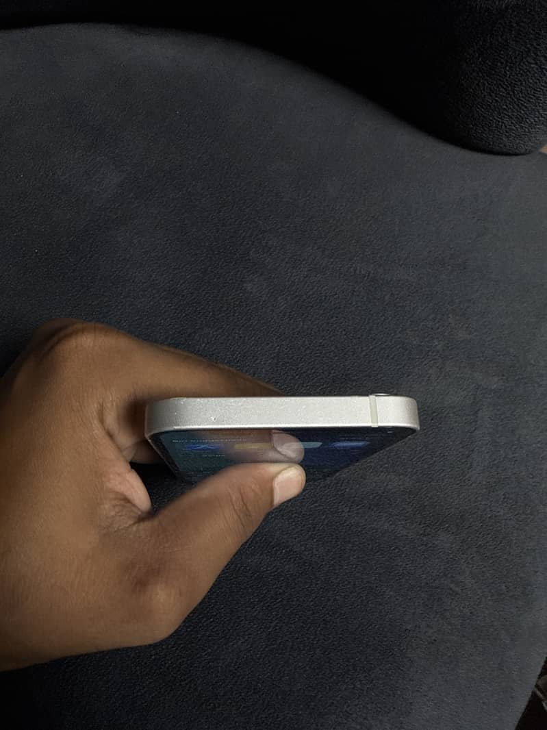Apple iPhone 12 mini 8