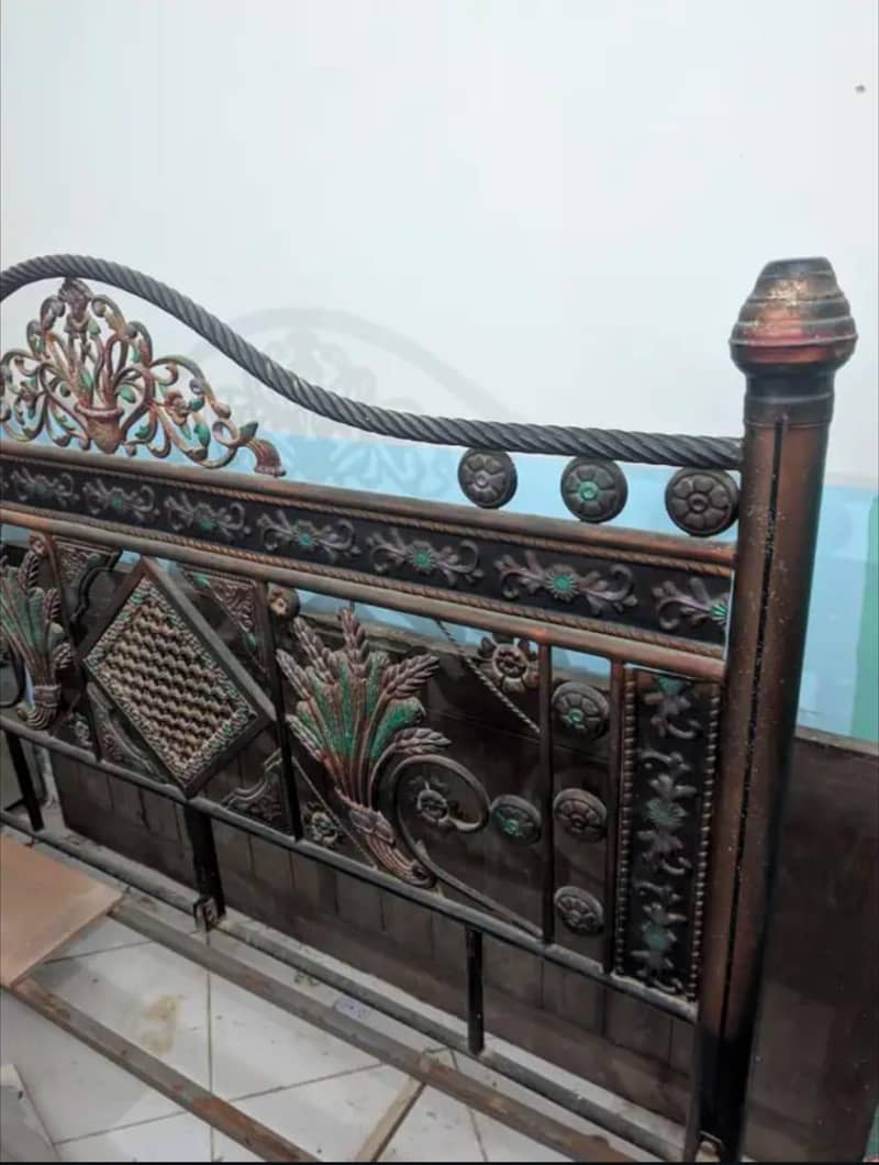 iron bed king size 1