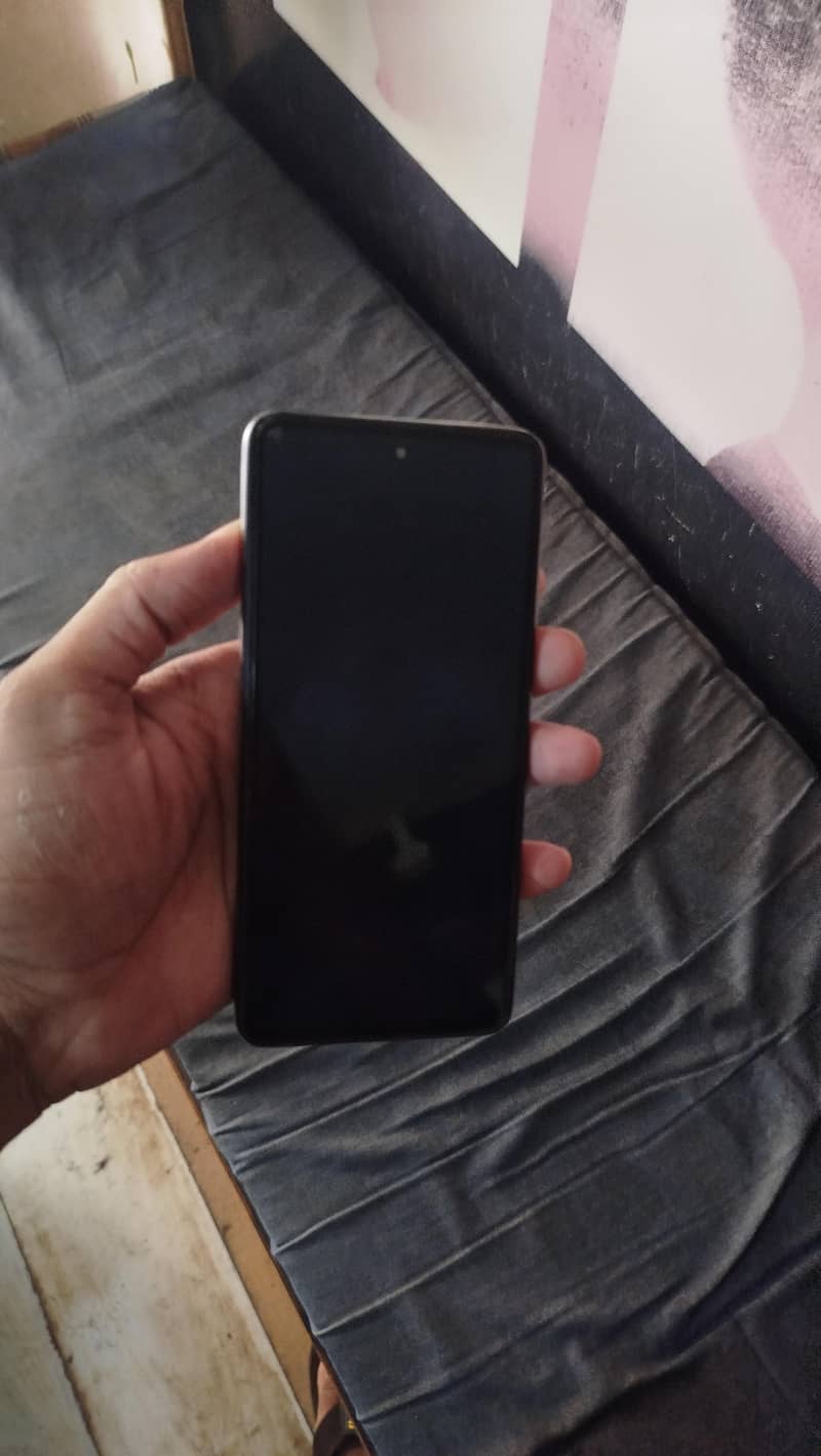 Samsung Mobile A52 1