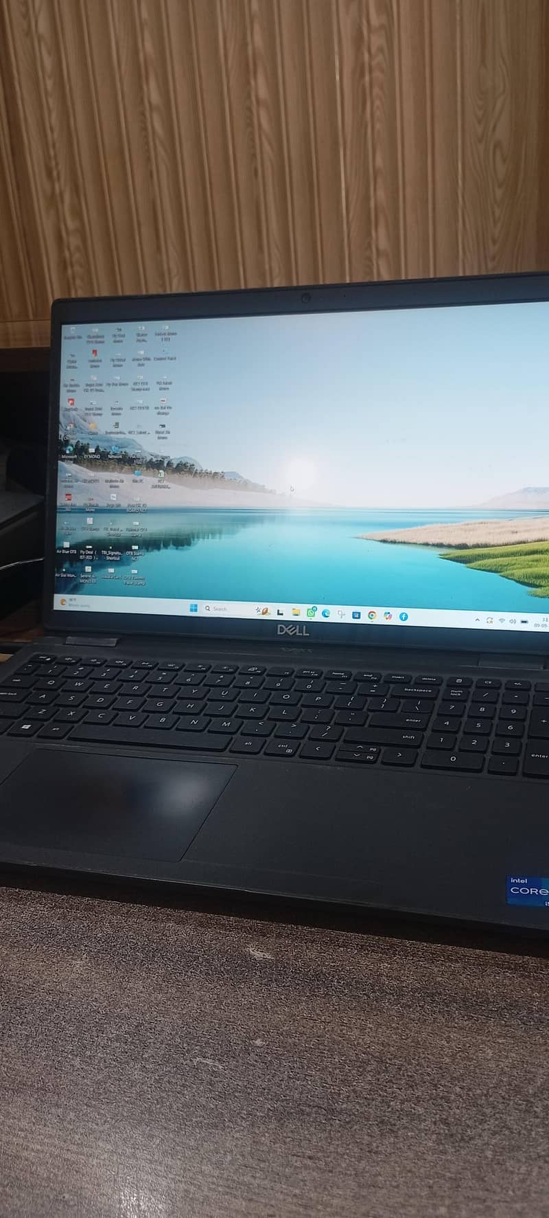 Dell Latitude 3520 0