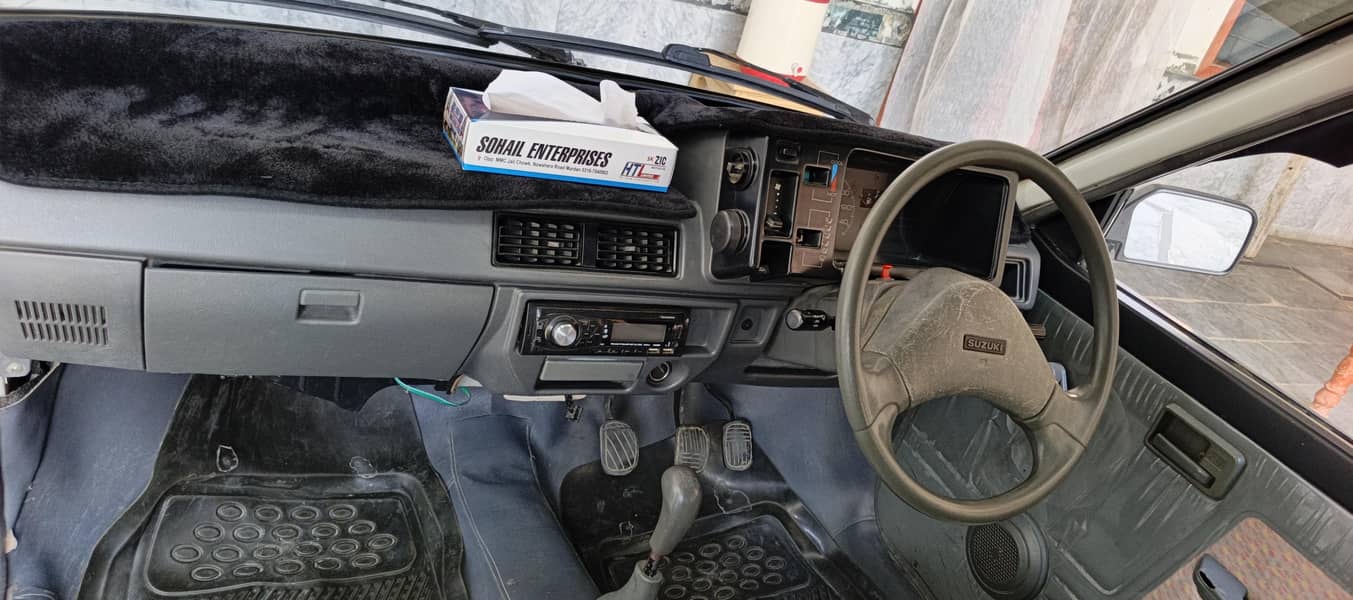 Suzuki Mehran VXR 2017 8
