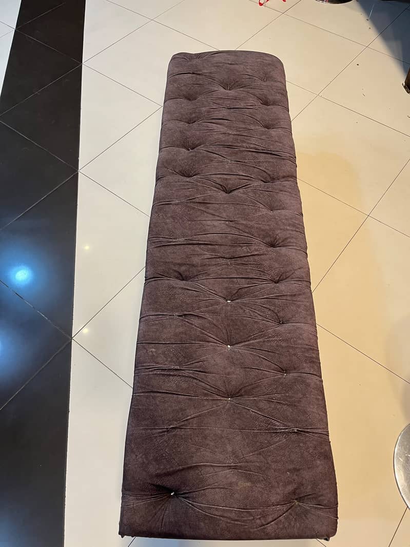 Sofa 3 seater  quantity 2 1