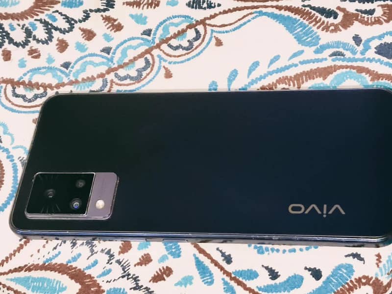 Vivo V21 1
