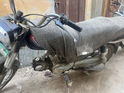 Super Power Bike 2010 model Condition and petrol Average excellent
