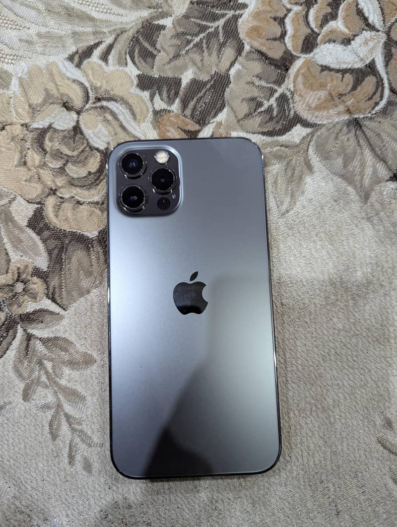 Apple iPhone 12 Pro 3