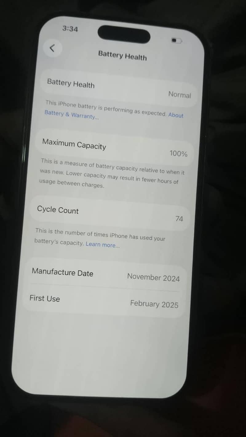 Apple iPhone 16 Pro 3