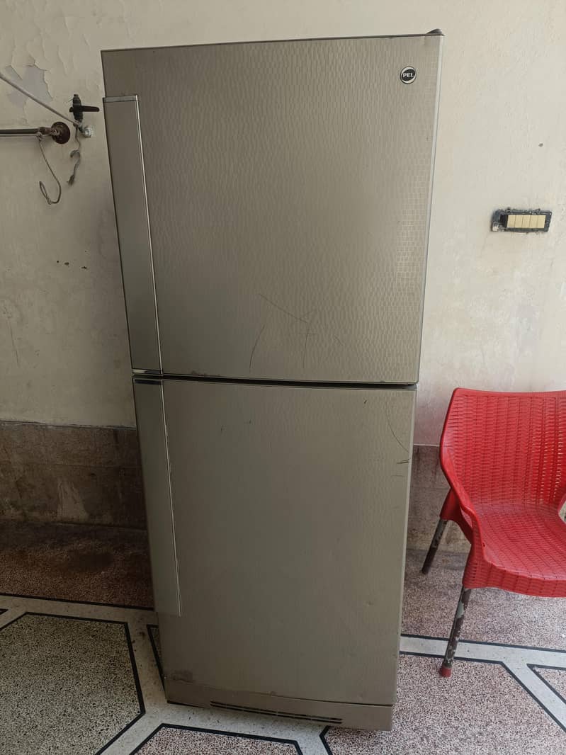 Pel large refrigerator 0