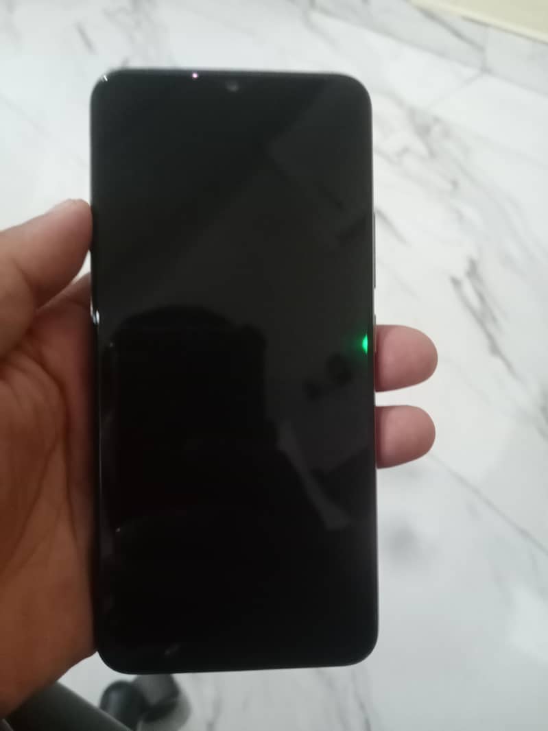 Vivo Y19 1