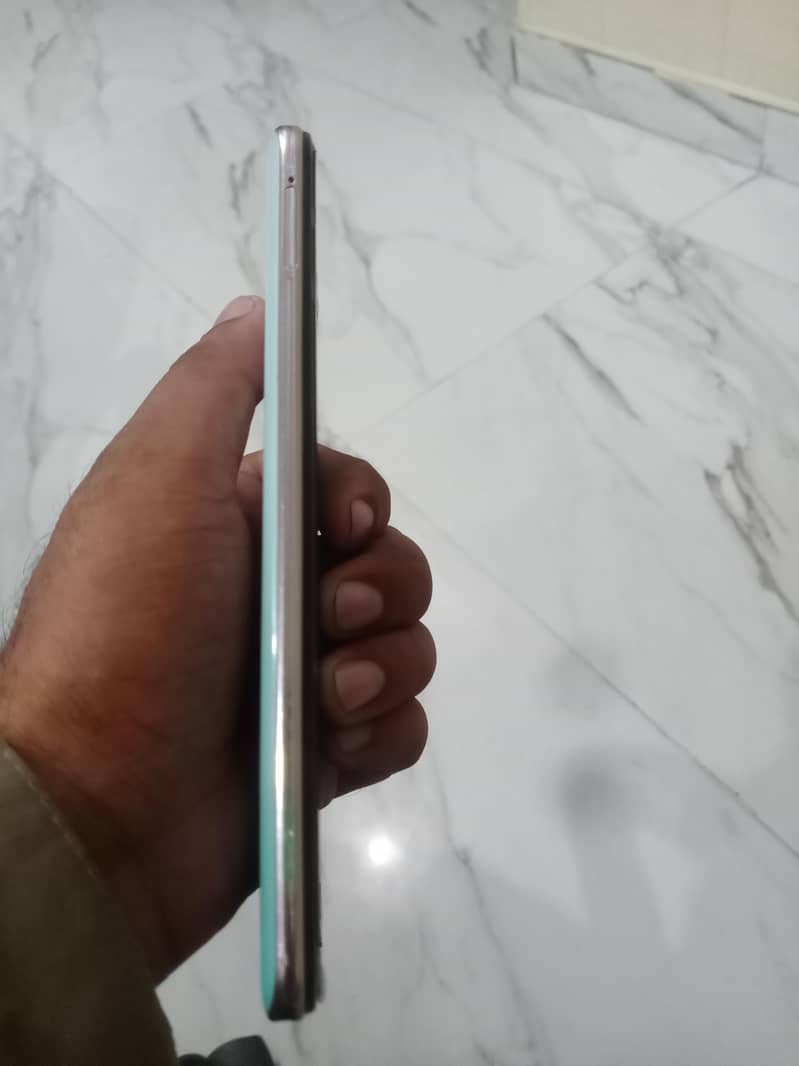Vivo Y19 5