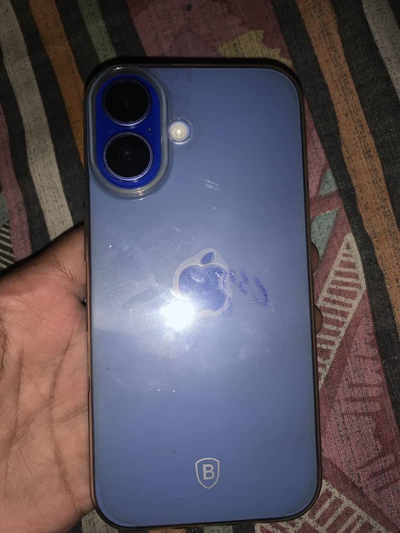 Apple iPhone 16 0