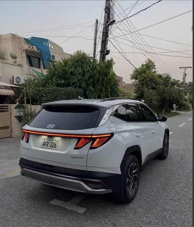 Hyundai Tuscon signature