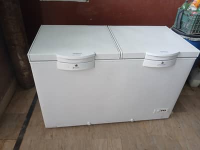 freezer sale karna ha 6month use ha