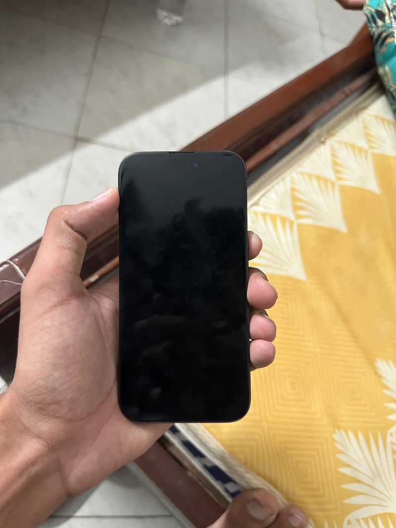 Apple iPhone 15 Pro 1