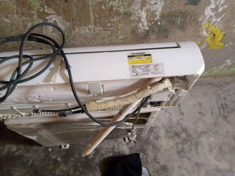 hair split AC 0