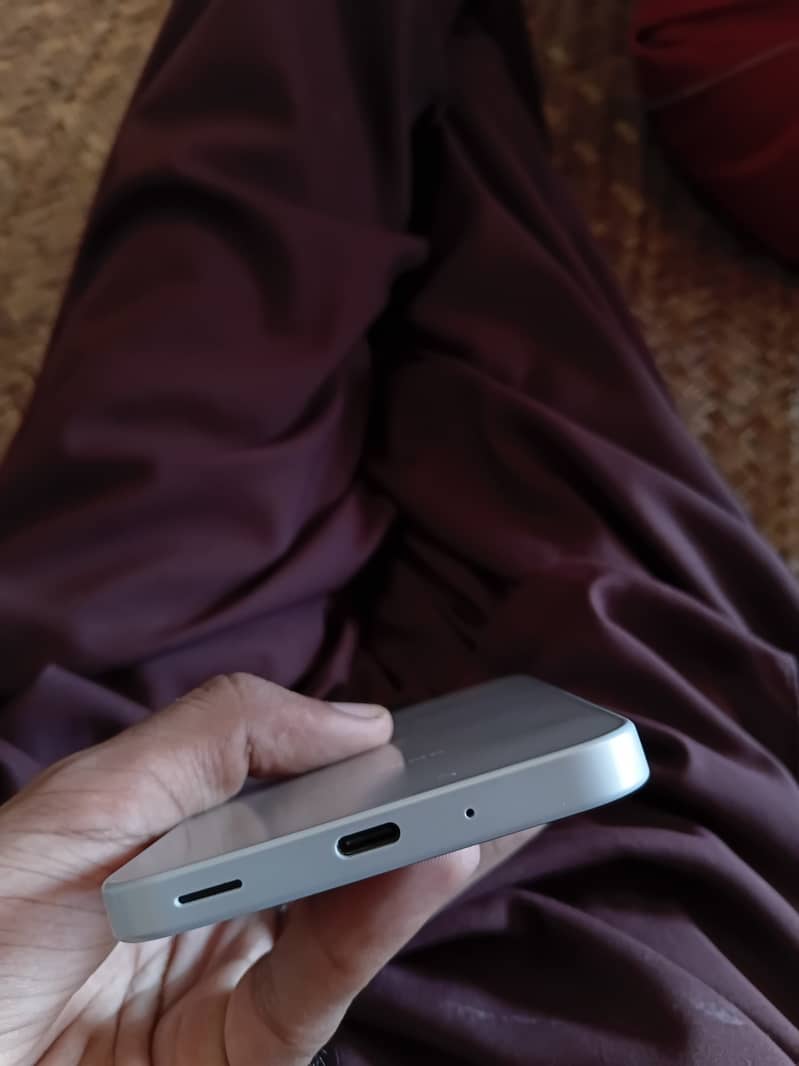 Samsung Mobile A16 3