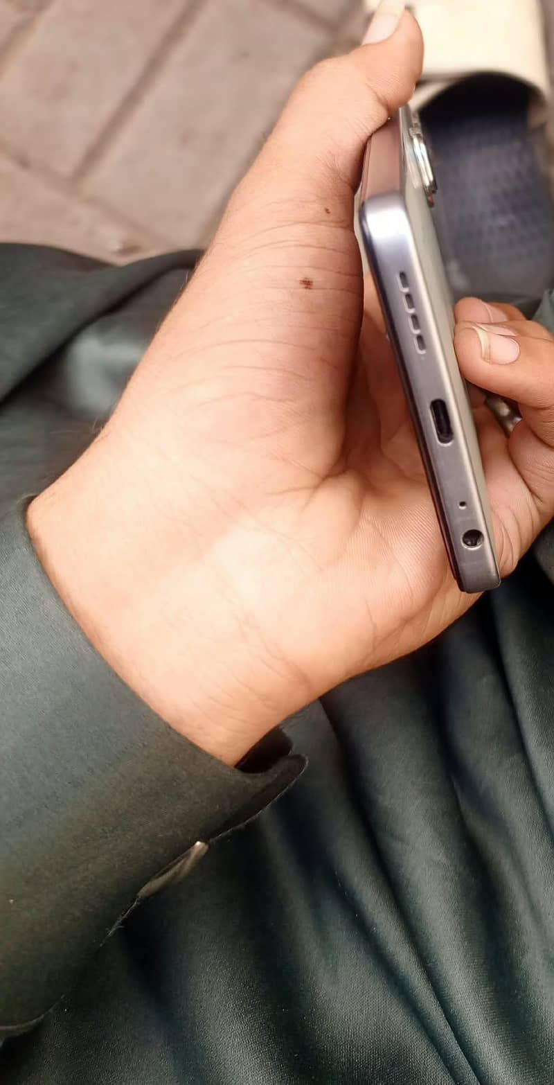 Infinix Hot 50 4