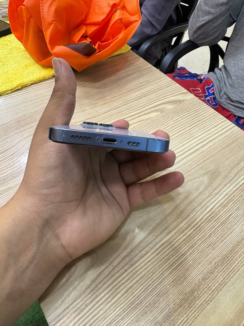 Apple iPhone 13 Pro 0
