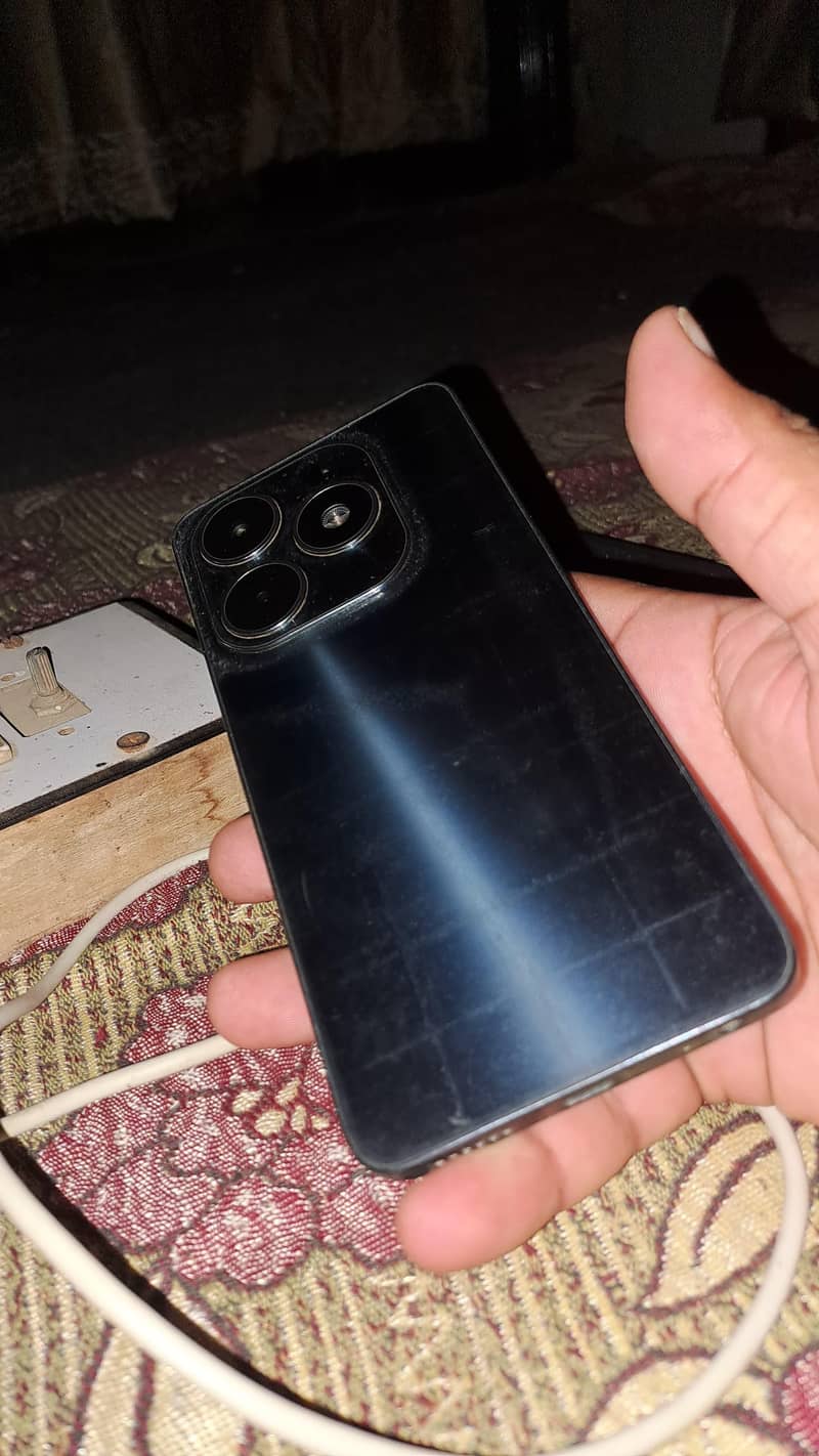 Tecno Spark 20 1