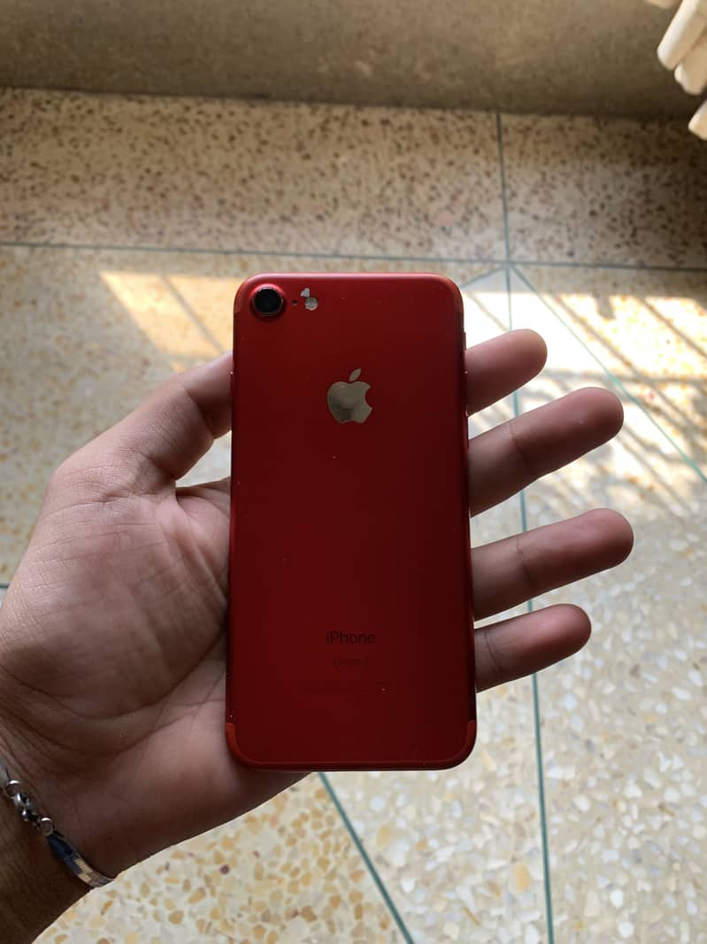 Apple iPhone 7 2