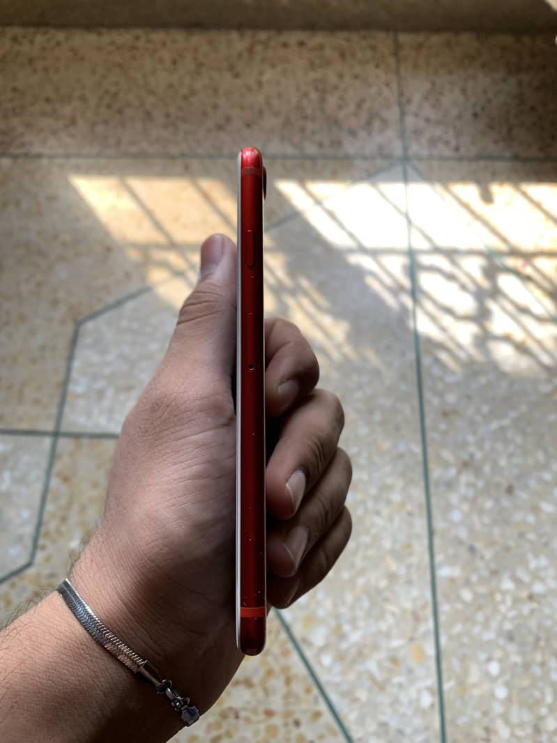 Apple iPhone 7 3
