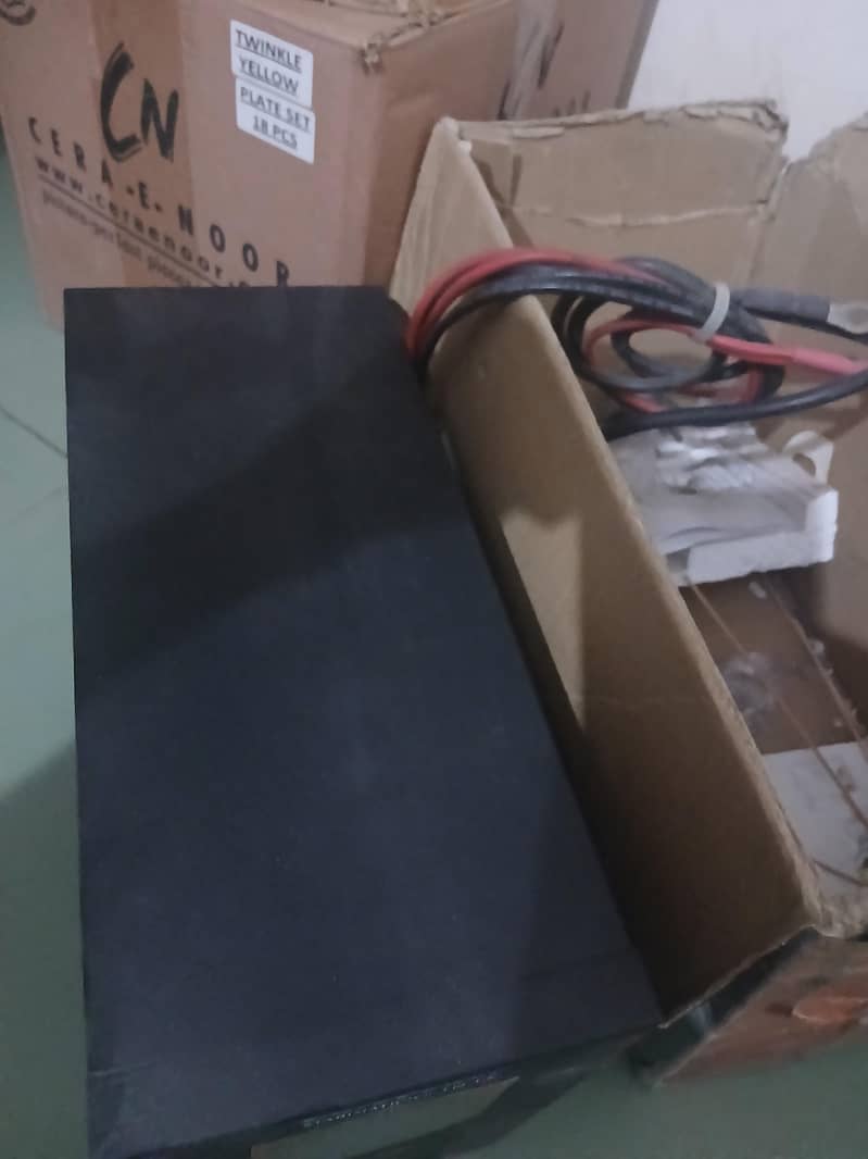 Digital pure sine wave UPS 1