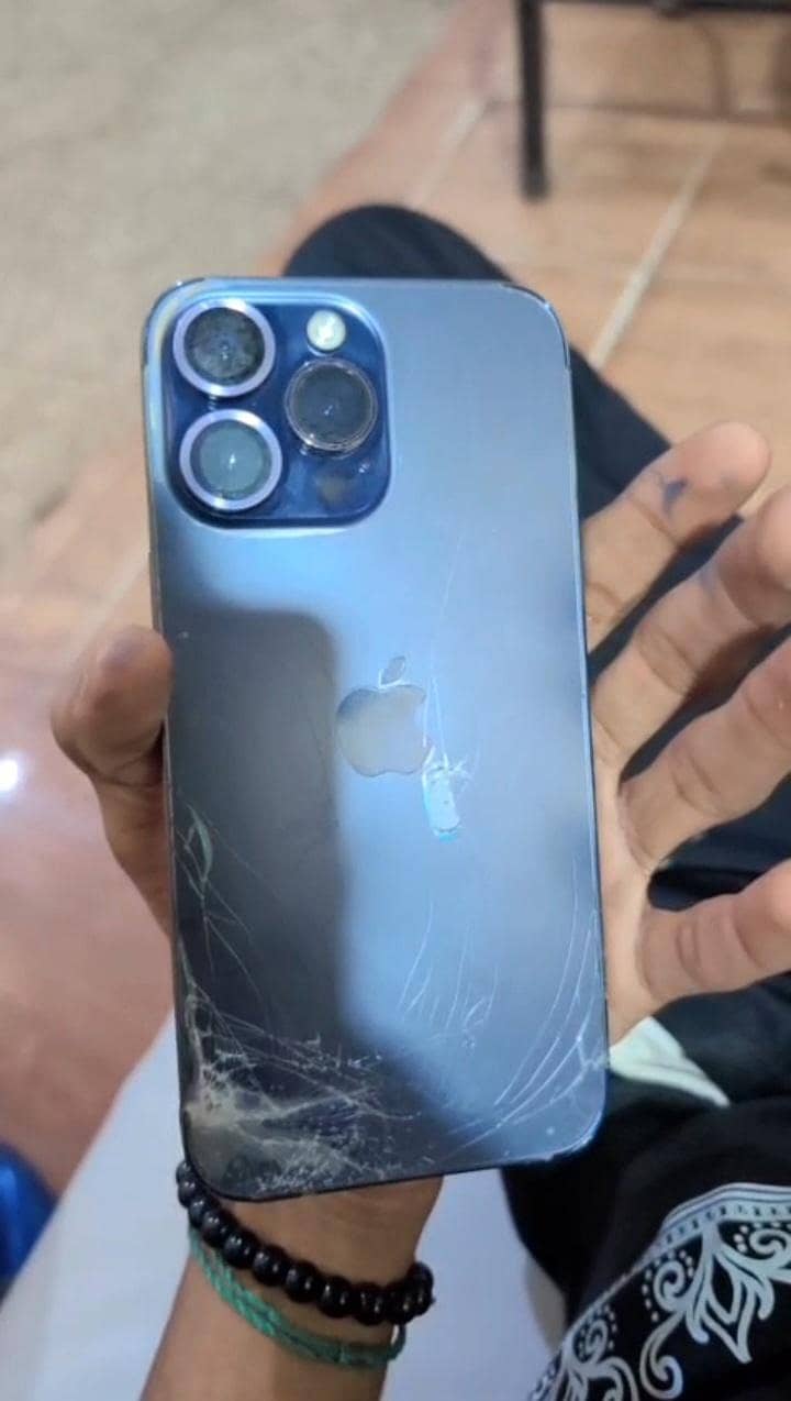 Apple iPhone 14 Pro Max 0