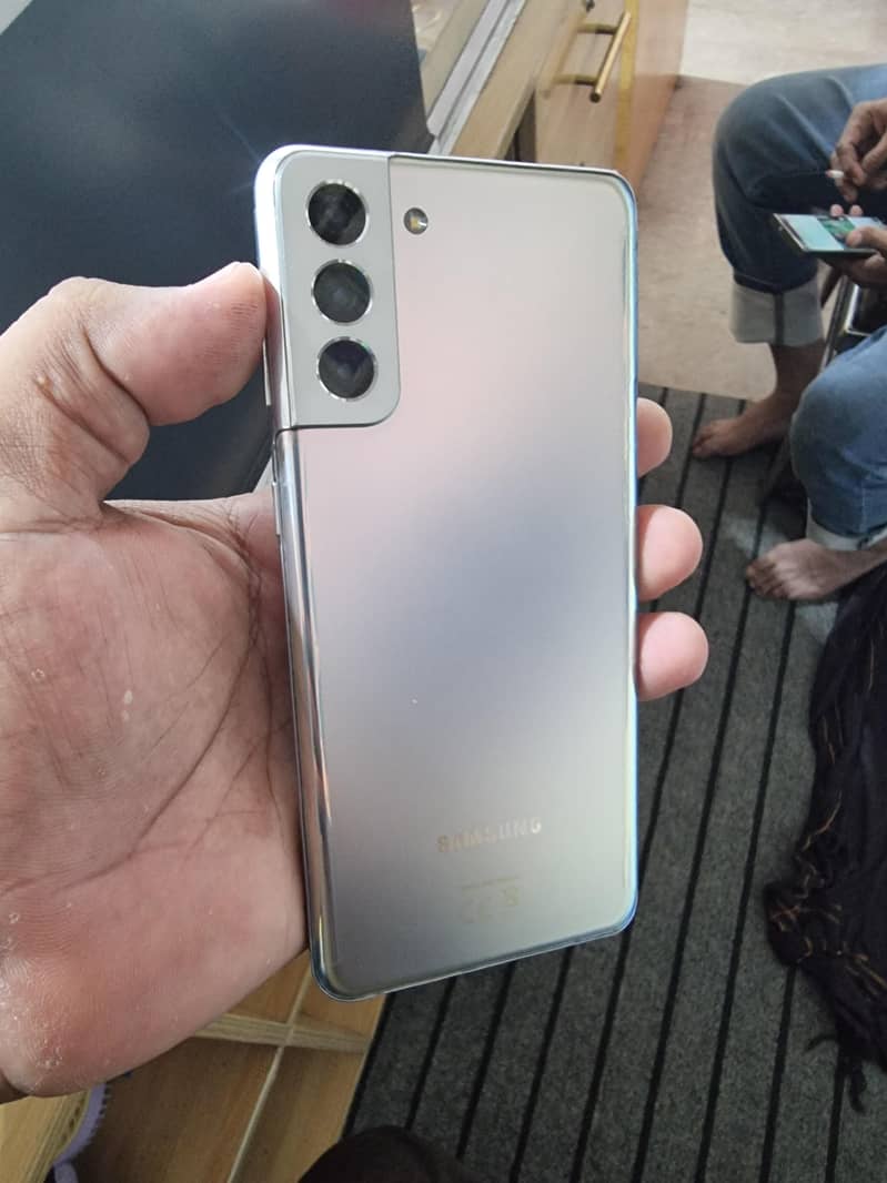 Samsung Mobile S21 Plus 5