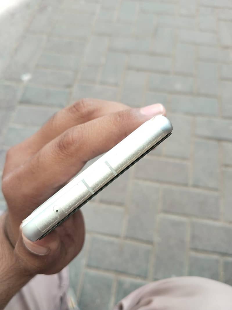 Google Pixel 7a 0