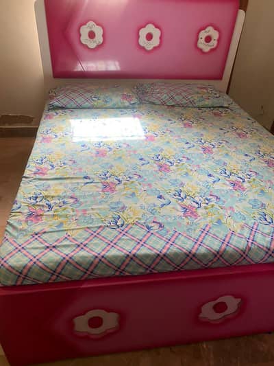 bed with mattress,and dressing good condition
