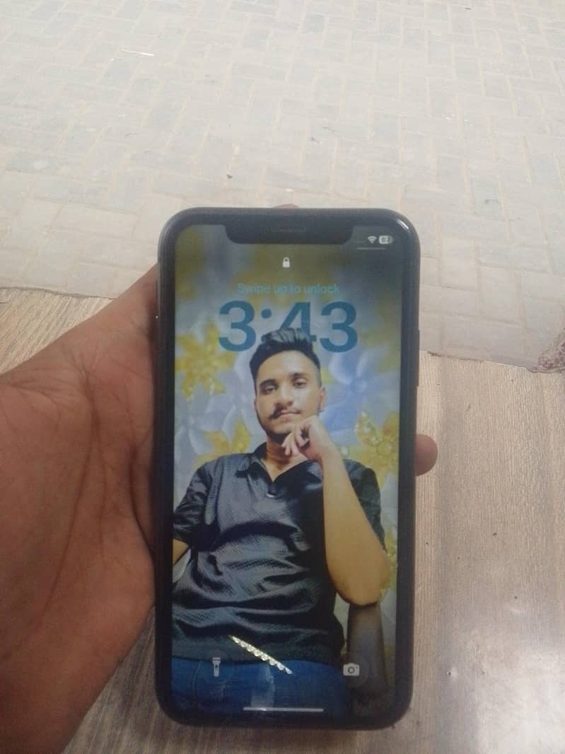 Apple iPhone 11 0