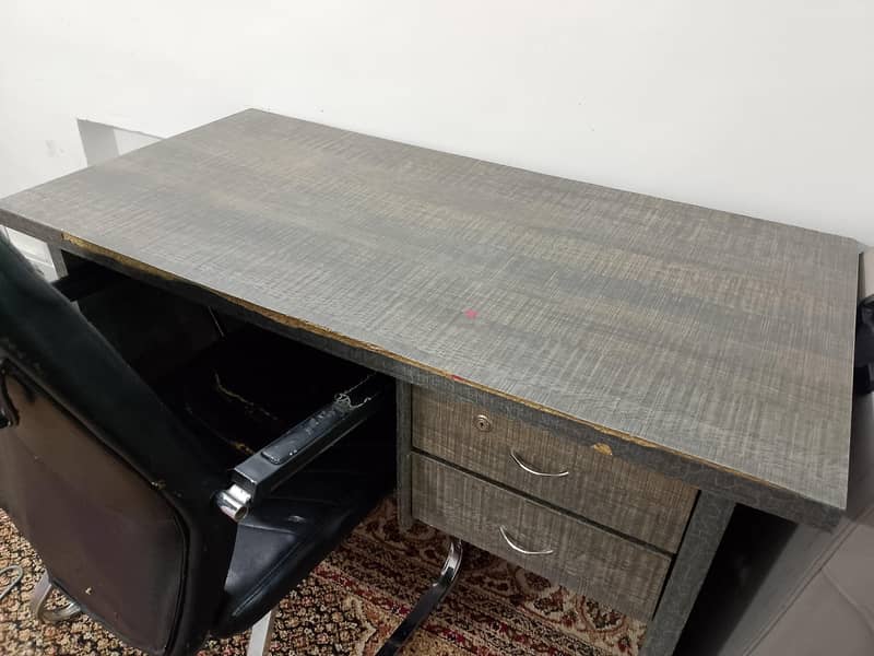 office table and chairs 0