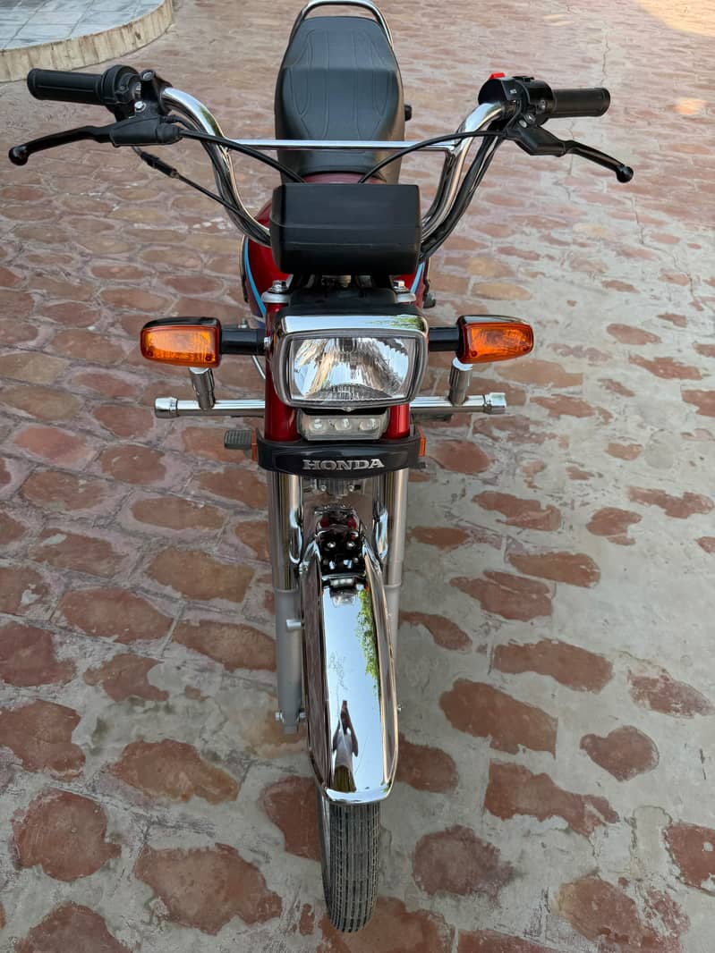 Honda CD 70 2026 1