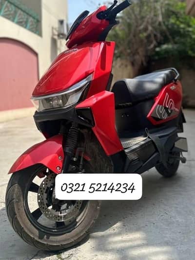 Evee gen z pro mint condition only 500km driven