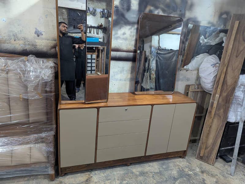 stylish dressing table 0