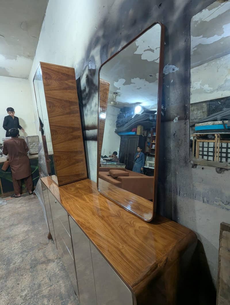 stylish dressing table 2