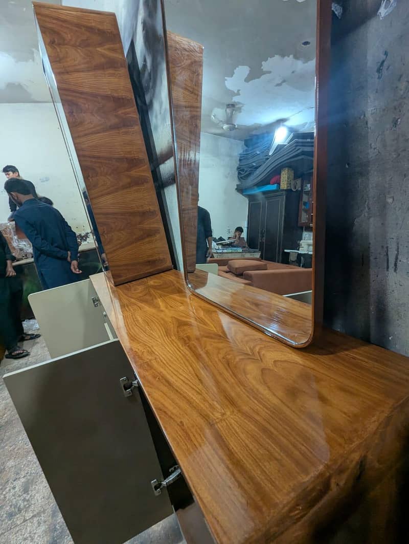 stylish dressing table 4
