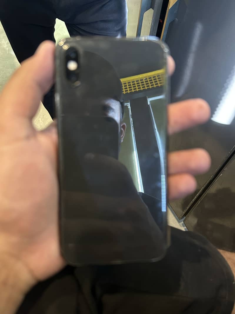 Apple iPhone X 5