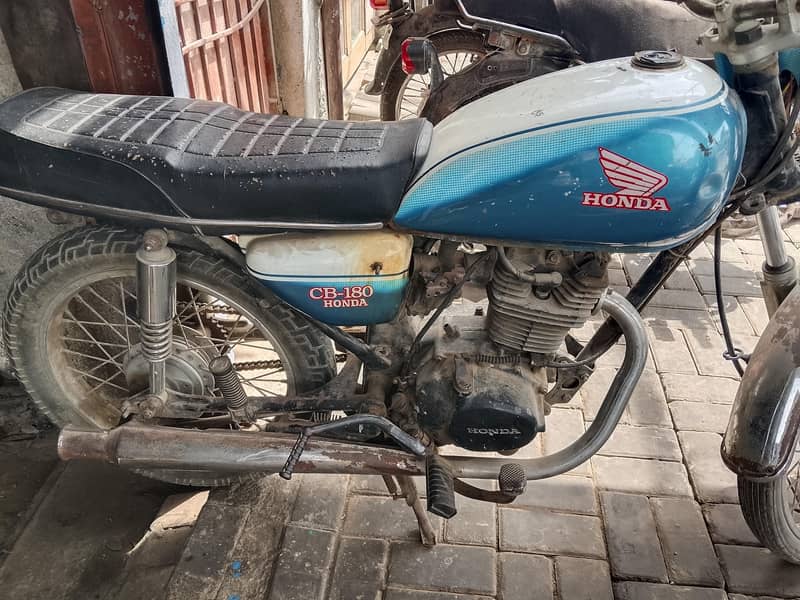 CB 180 1