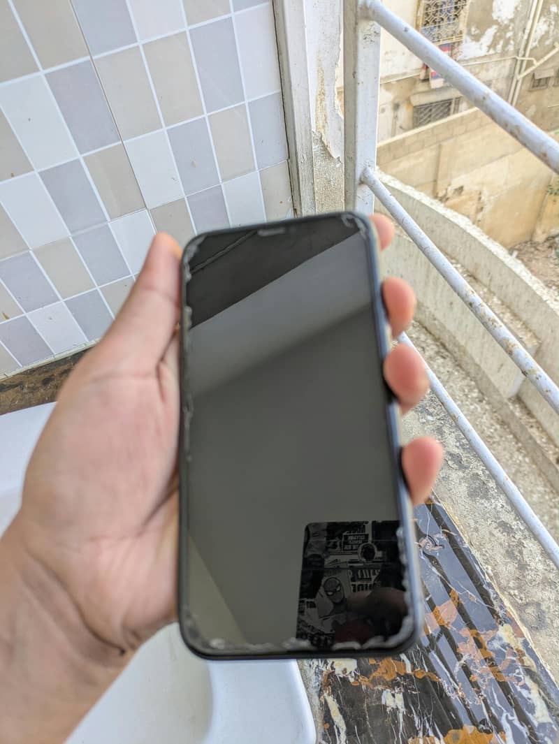 Apple iPhone 11 1