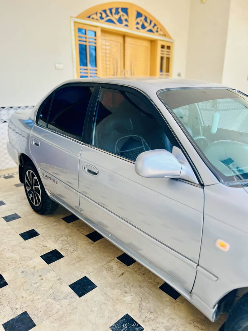 Toyota Corolla 1998 3