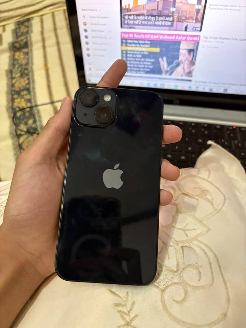 Apple iPhone 14 with Esim availability clean condtion 2