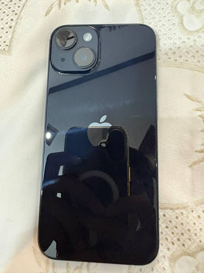 Apple iPhone 14 with Esim availability clean condtion 7