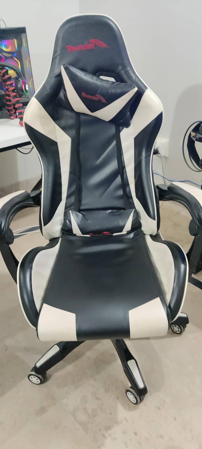 Thunder Gaming Chairs 0