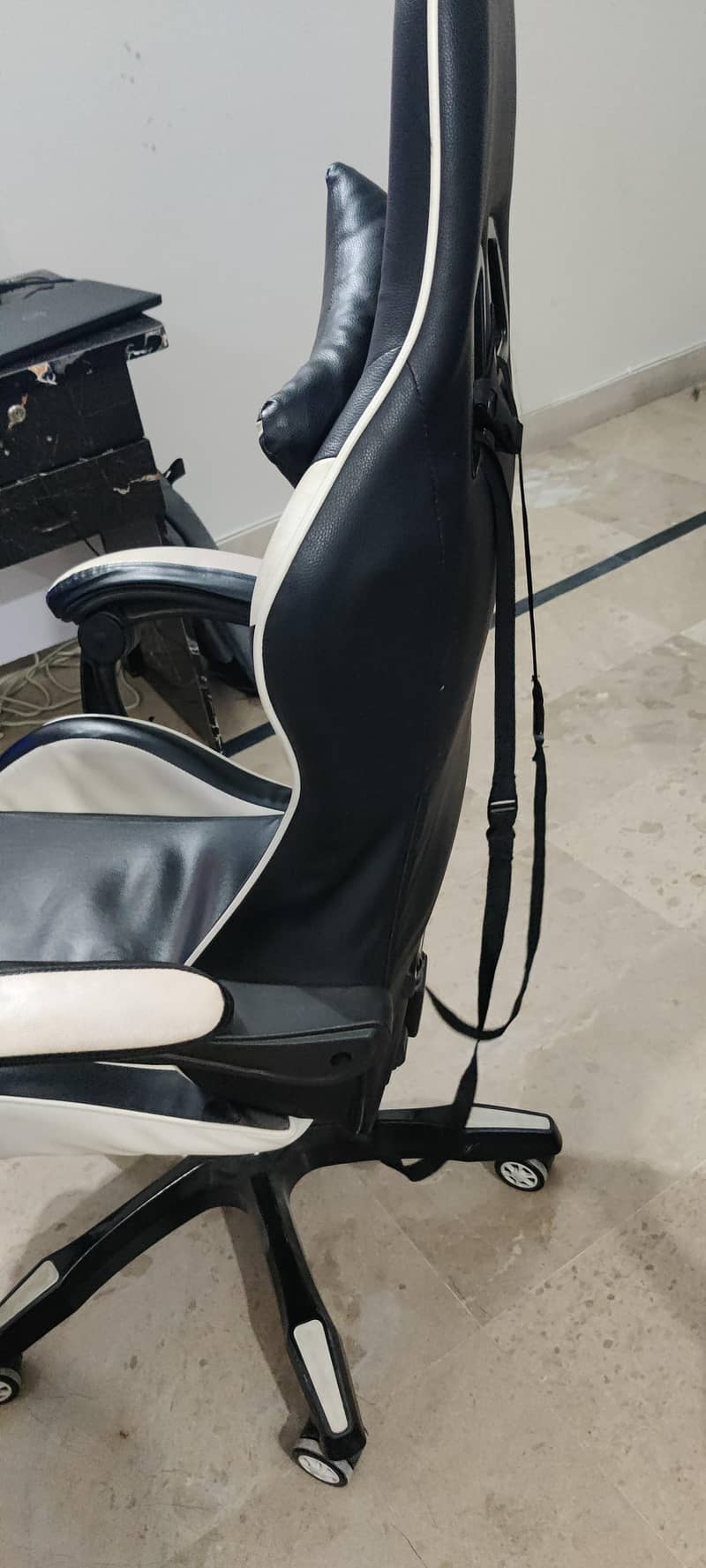 Thunder Gaming Chairs 2