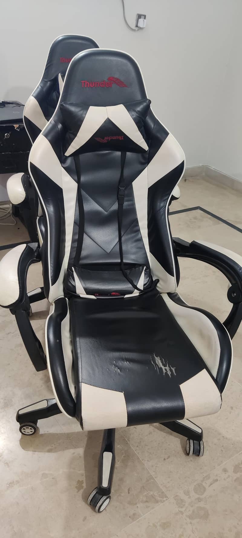 Thunder Gaming Chairs 6