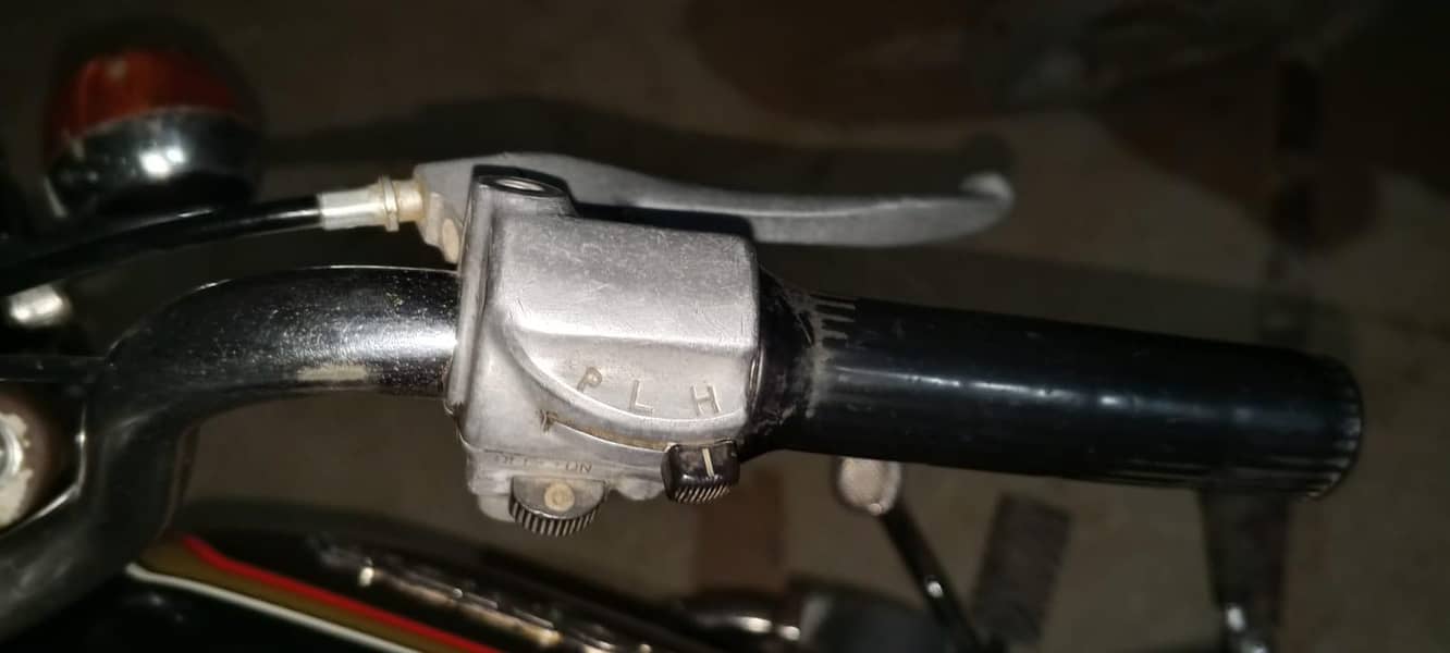 HONDA CD 70 18