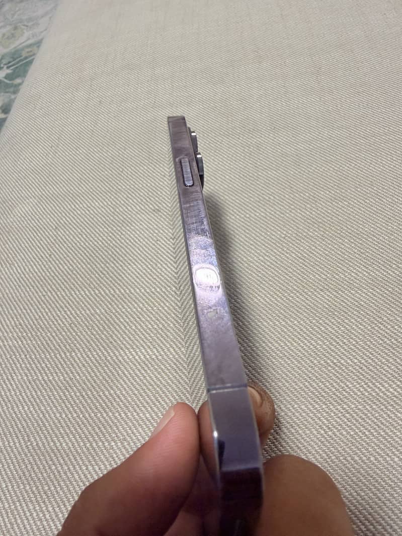 Apple iPhone 14 Pro 3
