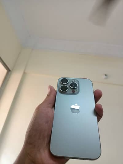 Apple iPhone 15 Pro