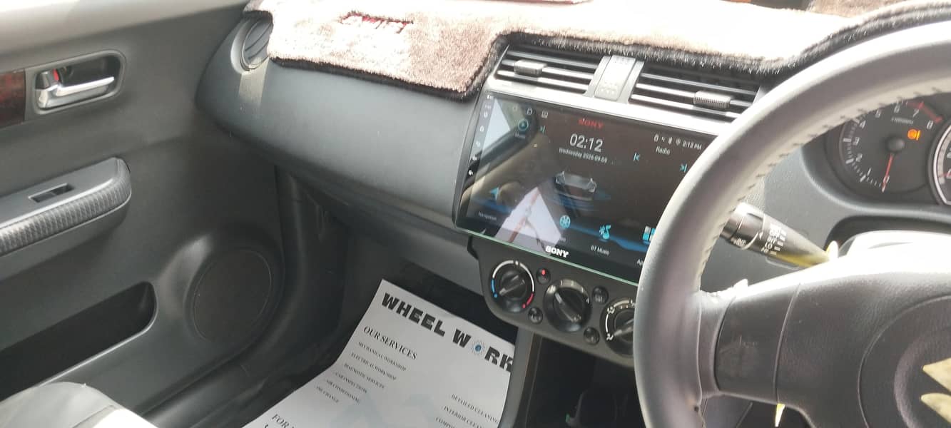 Suzuki Swift 2010 1