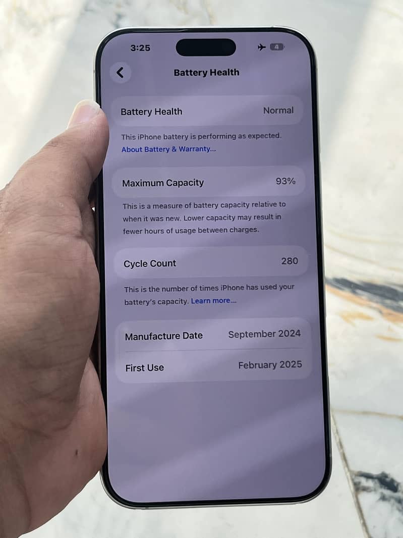 Apple iPhone 16 Pro Max 1